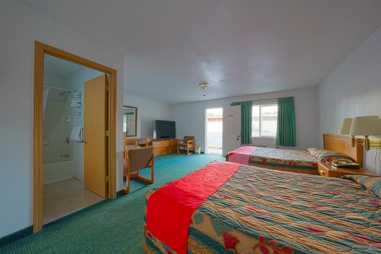 Oyo Riverside Inn John Day Or מראה חיצוני תמונה